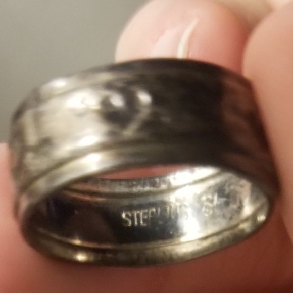 charming signed Schlang Co vtg silver ring w arrows through hearts - Picture 11 of 12